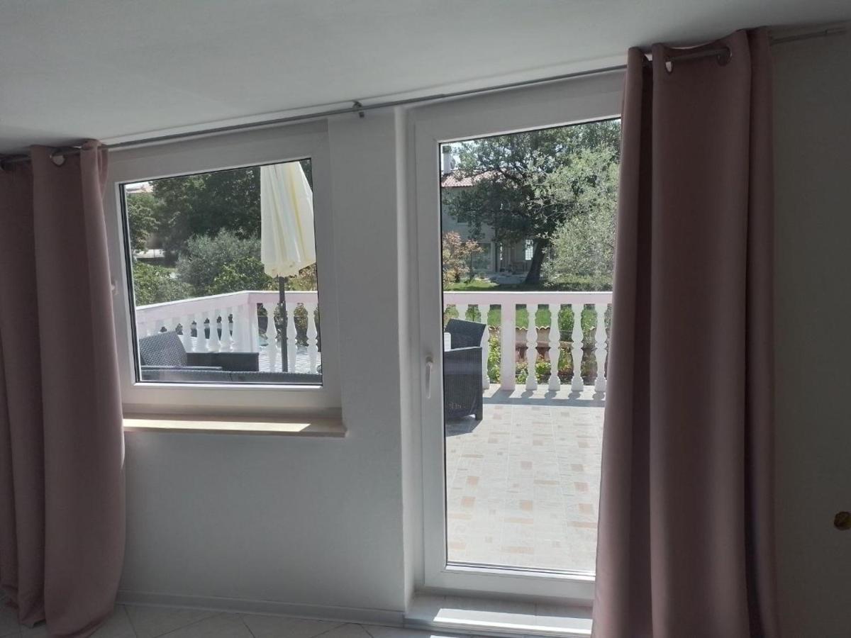 Villa 2 Swans เปโรย ภายนอก รูปภาพ
